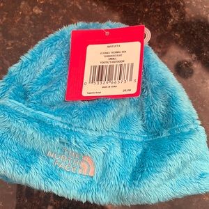 North face brand new hat & scarf